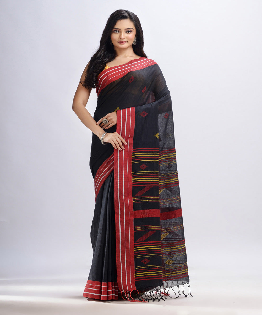 Shop Online Traditional Red Bengal Handloom Cotton Sarees With Phulkari And  Jamdani Pattern Work – Lady India