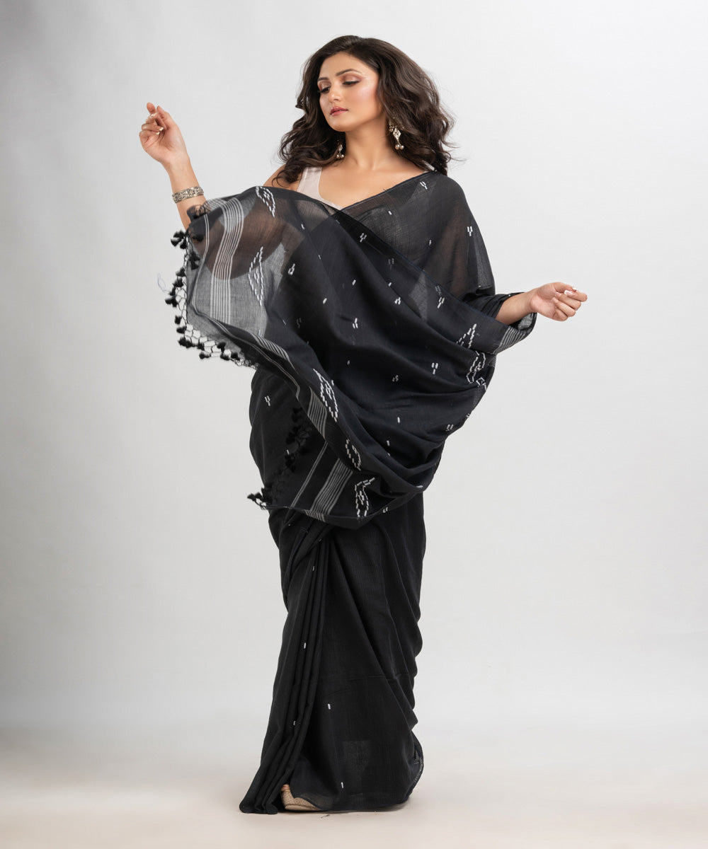 Black white handloom mulmul cotton bengal saree
