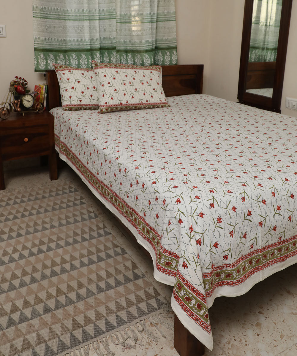 White red block printed sanganeri cotton double bed bedsheet
