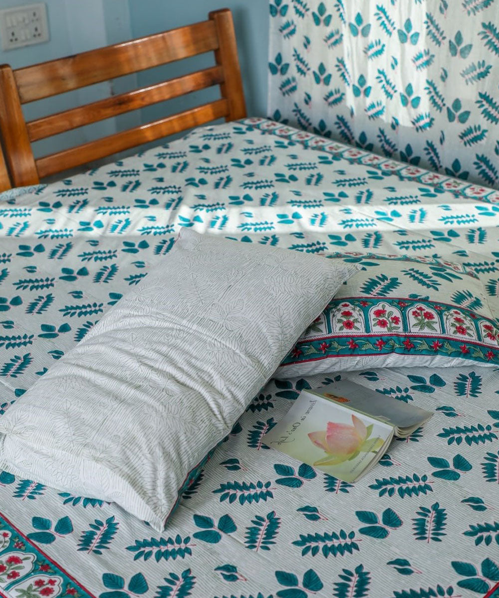White teel block sanganeri printed cotton double bed bedsheet