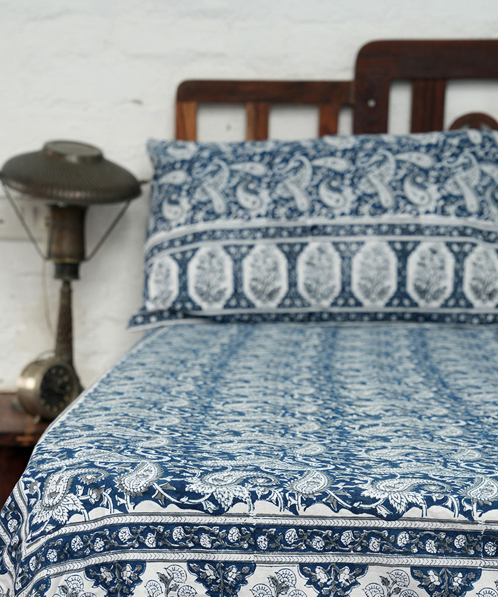 White blue block printed cotton double bed bedsheet