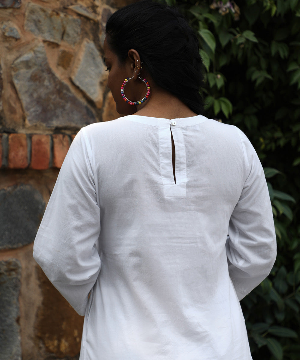 Rangsutra ishanvi white chikankari embroidered kurta with pintucks