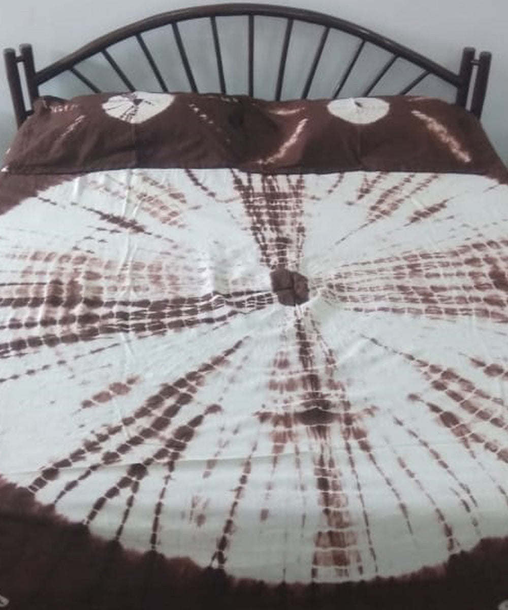 Brown white handcrafted tie dye cotton double bedsheet