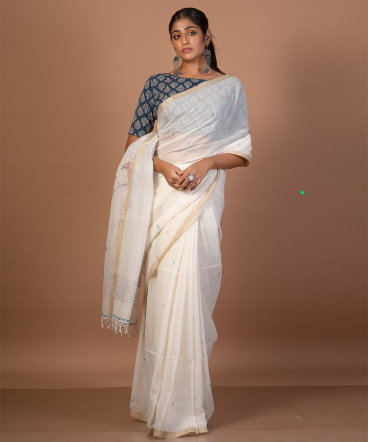 White handwoven cotton jamdani saree with tussar border