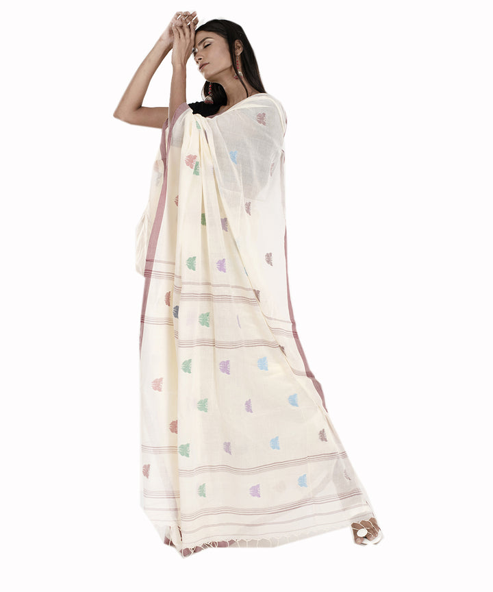 White handloom shantipuri bengal cotton saree
