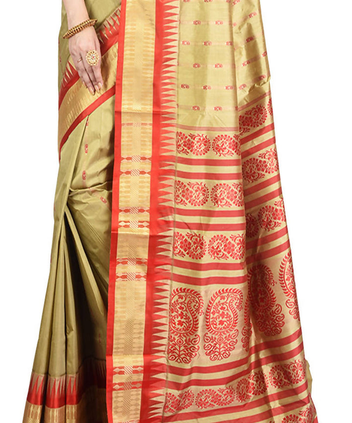 Green and red handloom garad silk saree