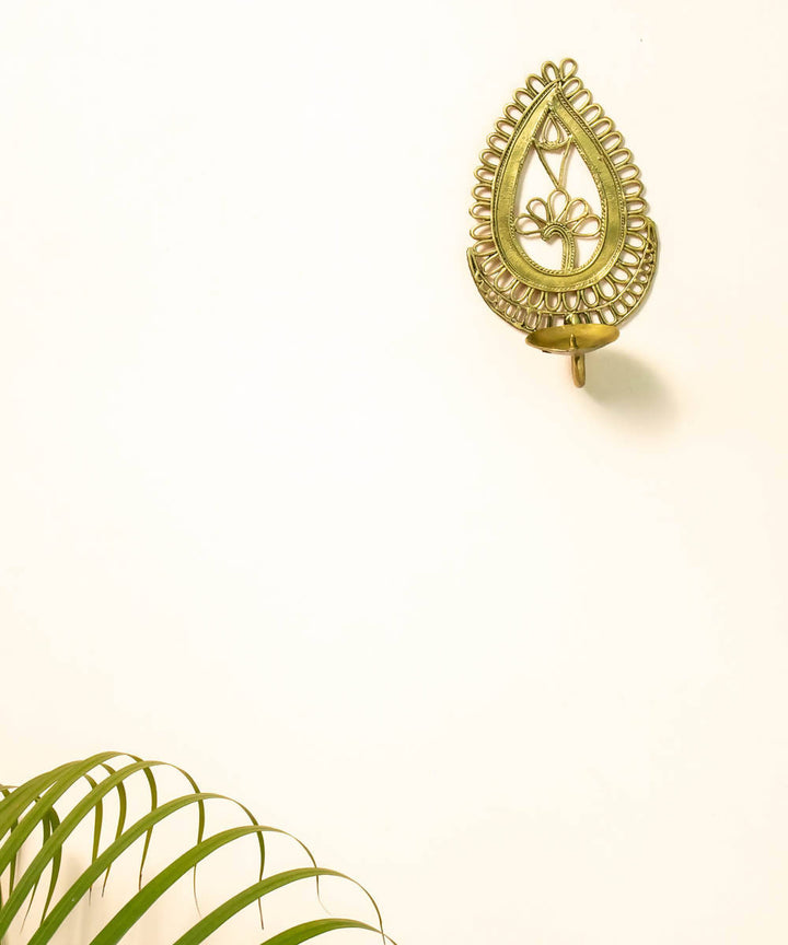 Dhokra brass handcrafted paisley candle stand