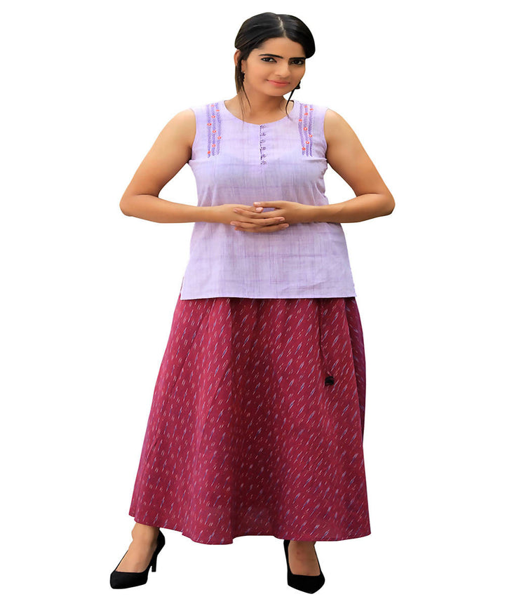 Lavender mangalagiri cotton sleeveless top with hand embroidery