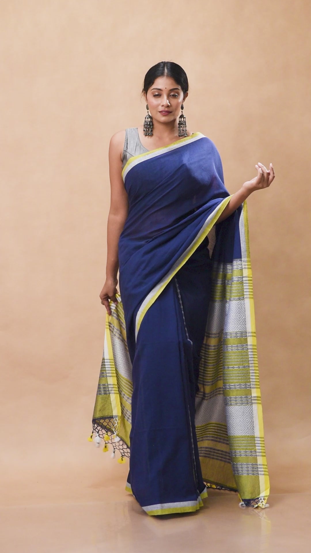 Royal blue handwoven cotton jamdani saree