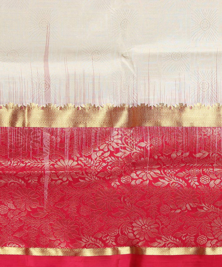 white red karnataka handwoven silk saree