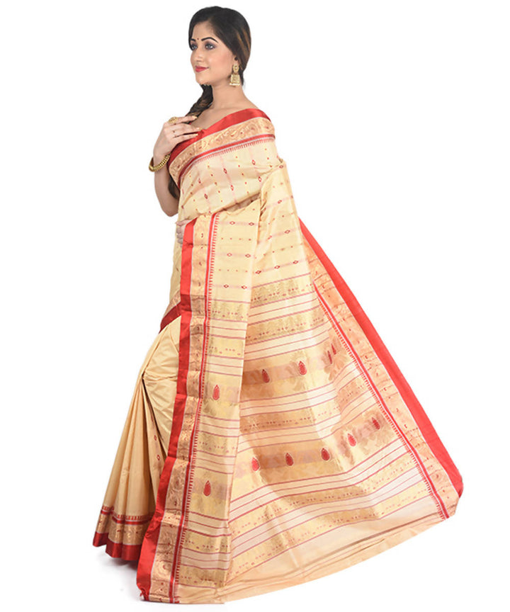 Cream red handloom garad silk saree