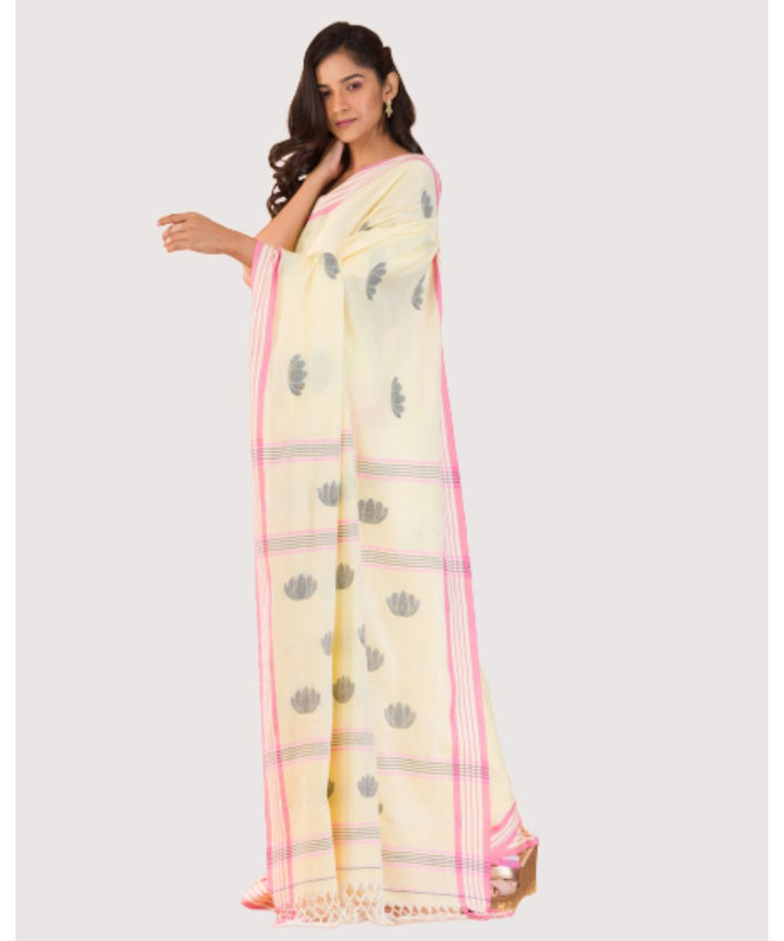Cream pink handwoven bengal cotton jamdani saree