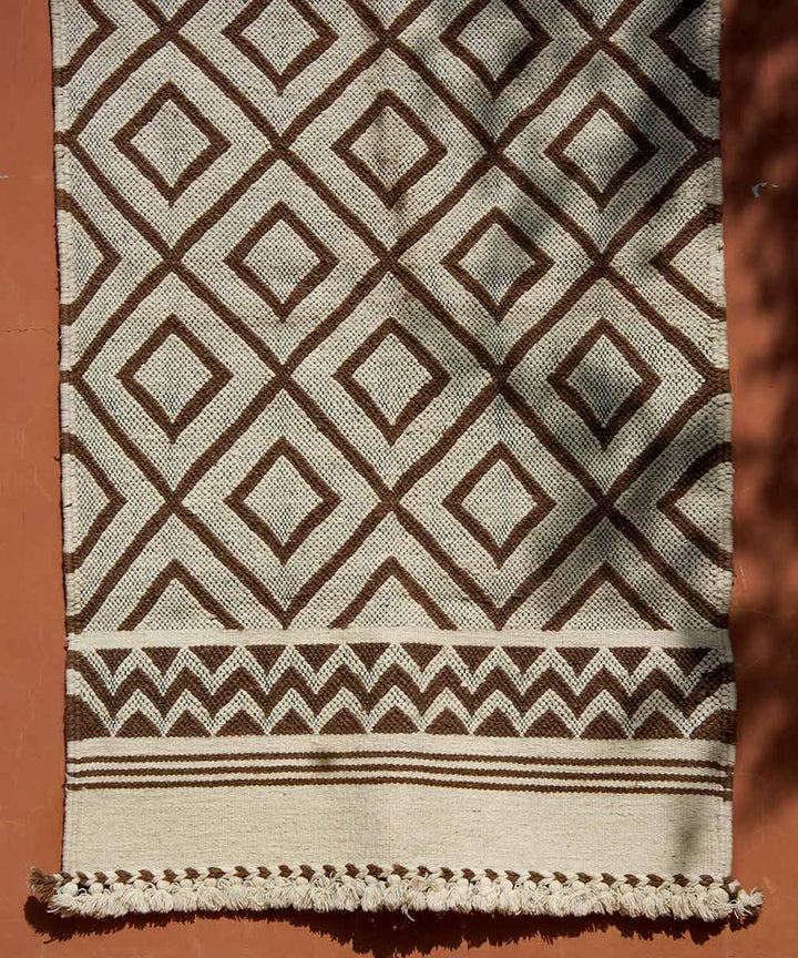 White brown handwoven woolen kharad rug