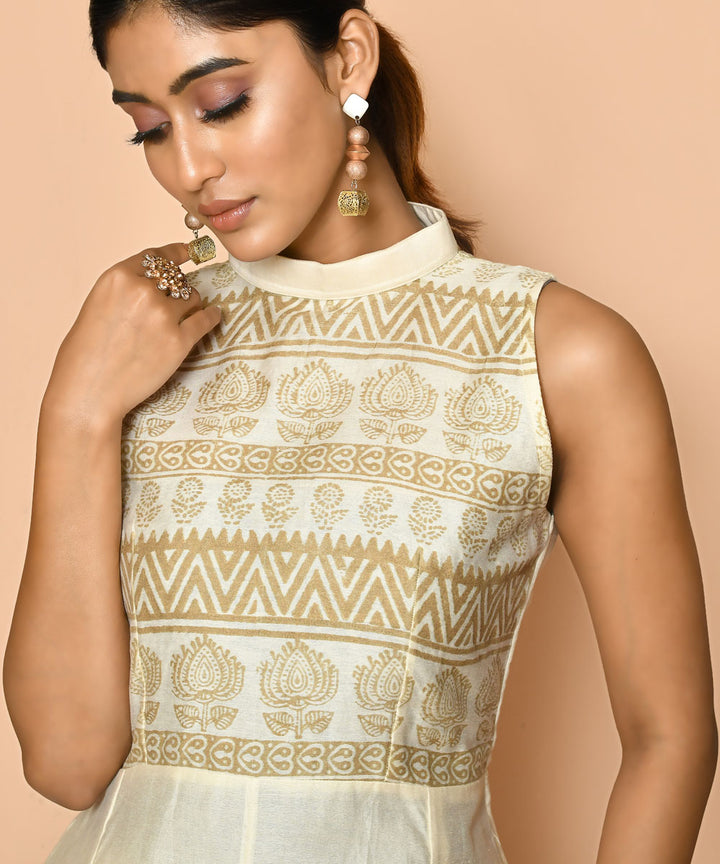 Ayoola halter neck handloom maheshwari cotton silk kurta and pant set