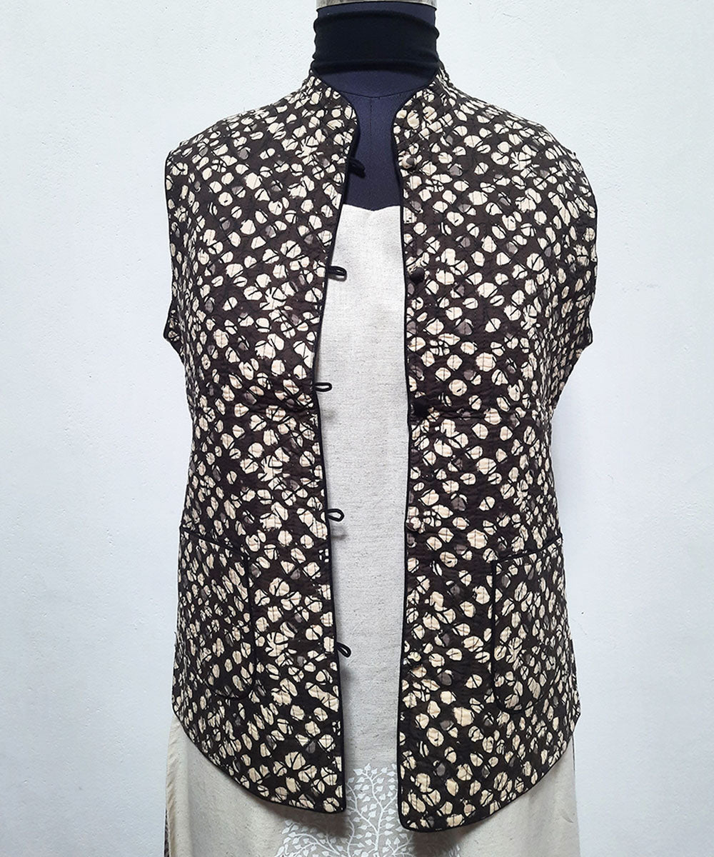 Coffee brown printed reversible jacket with cotton quilting