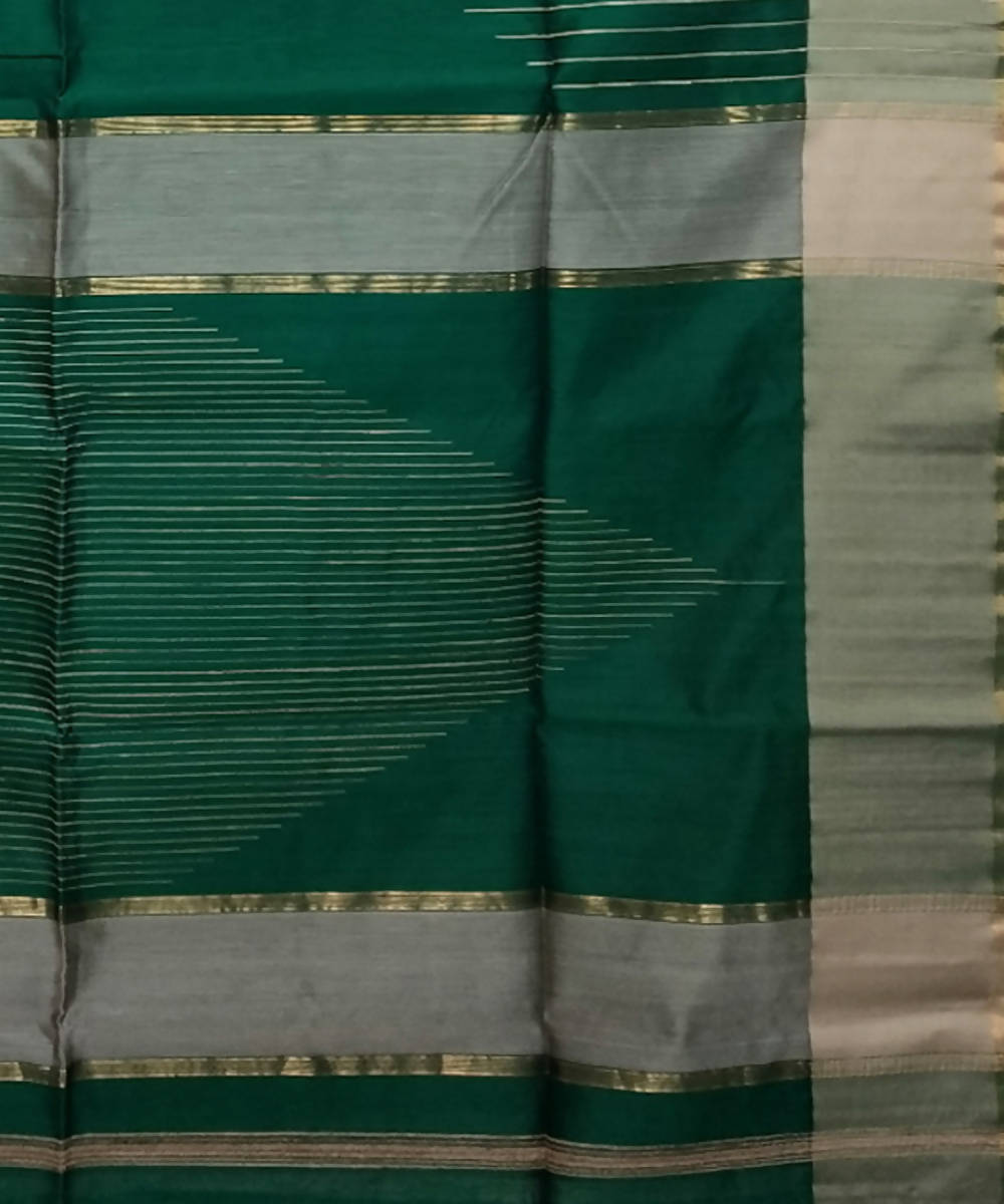 Dark green handloom silk cotton maheshwari saree
