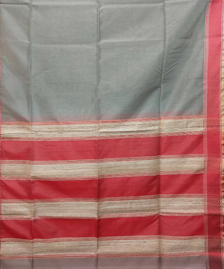 Light grey and peach handloom cotton silk maheshwari saree