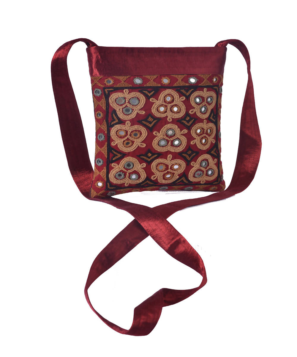 Hand embroidery maroon mashroo cross body bag