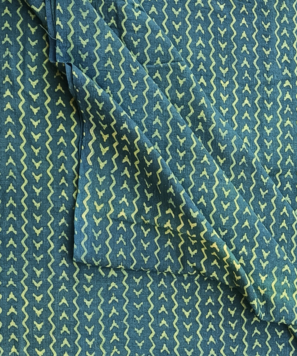 2.5m Green natural dye handspun handloom cotton dabu kurta fabric