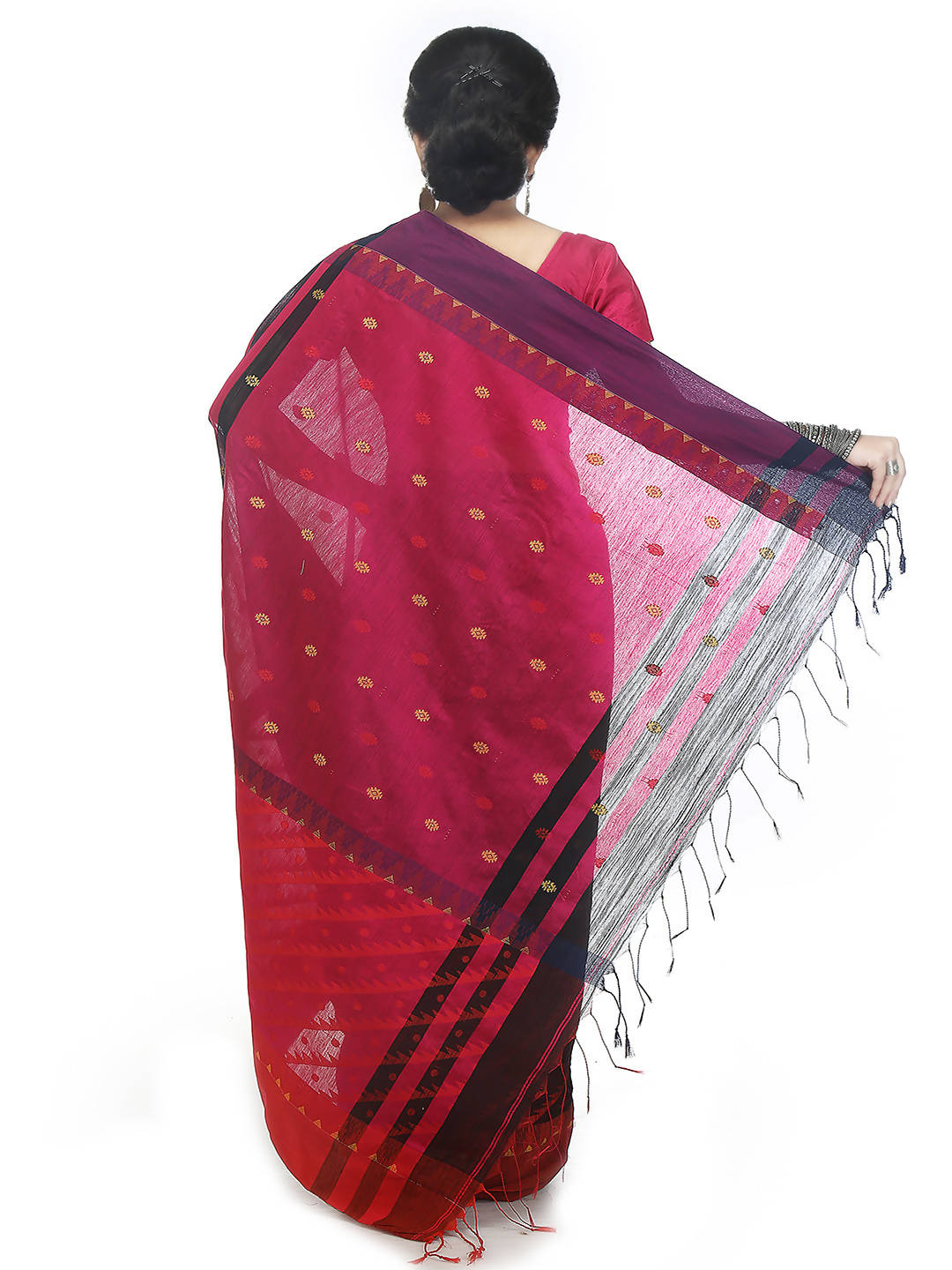 Black pink bengal handloom extraweft work saree